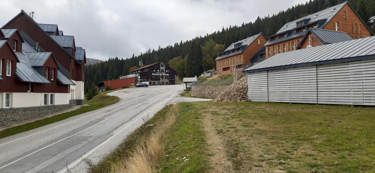 Apartman M5 Horni Misecky Bagian luar foto